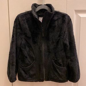 Childrens place S 5/6 black furry light jacket